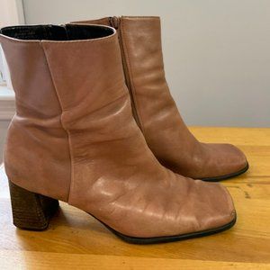 Vintage 90's Nine West Square-toed Booties